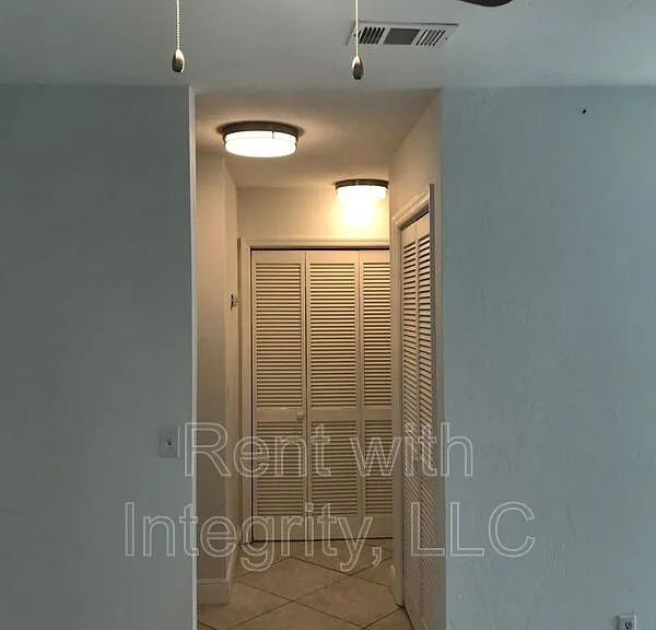 156D Locke St — Photo 10