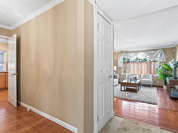 4th image of 5383 Gerine Blossom Dr