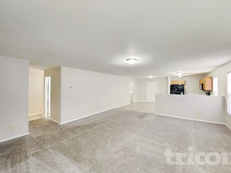 8039 Retreat Ln — Photo 2