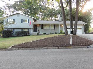 521 Nobscot Rd, Knoxville, TN 37919