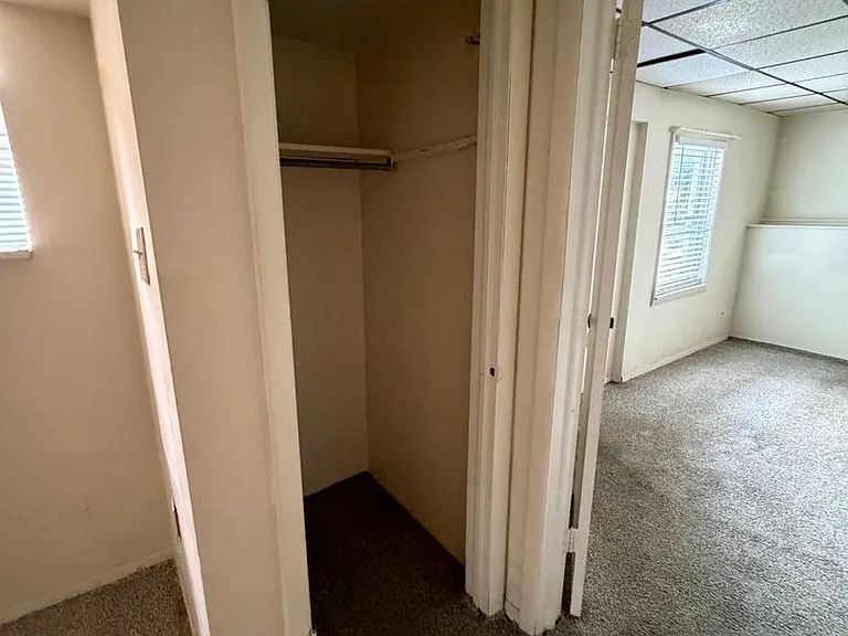 412 E Maiden St — Photo 7