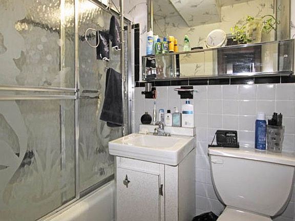 5th image of 3364 21st St APT 12A