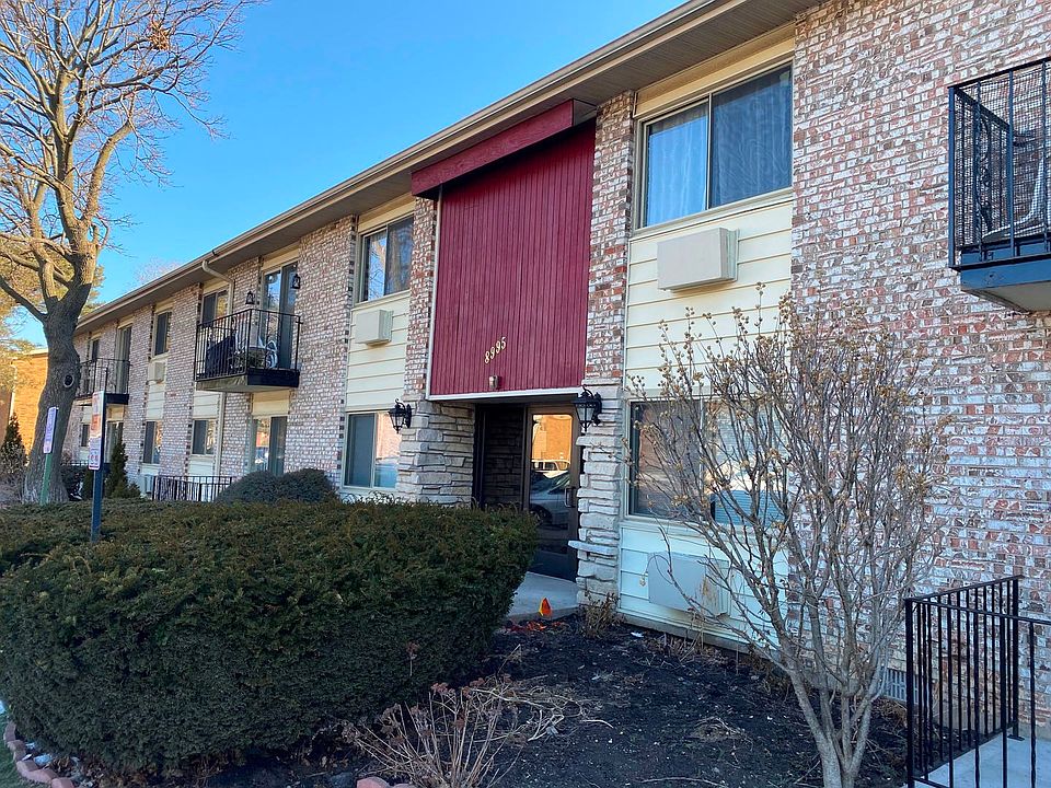 1st image of 8995 Kennedy Dr APT 2B