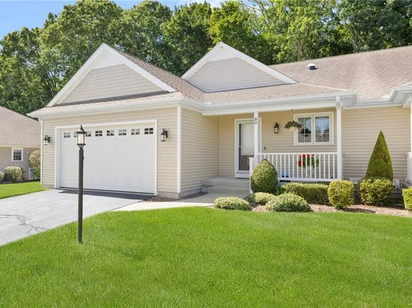 80 Meghan Ln, North Kingstown, RI 02852