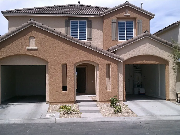 5493 Ovando Way — Photo 1