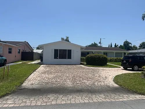 1632 NE 56th Ct Photo 1