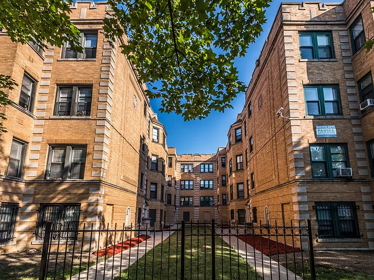 5040-42 W Quincy St — Photo 14