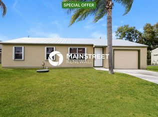 2252 SE Berkshire Blvd, Port Saint Lucie, FL 34952