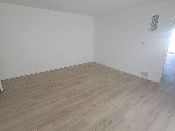 5th image of 10938 Palms Blvd APT 9