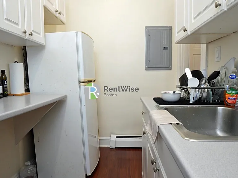 1842 Commonwealth Ave #11 — Photo 7