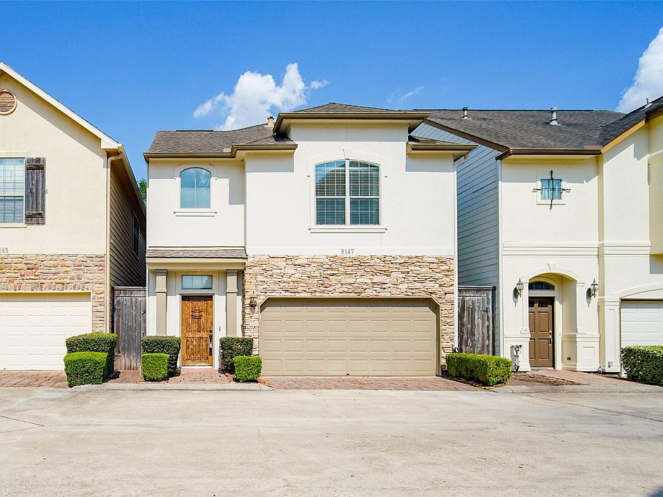 1st image of 9147 Lago Crest Dr