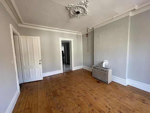 3rd image of 550 Congress St #2E