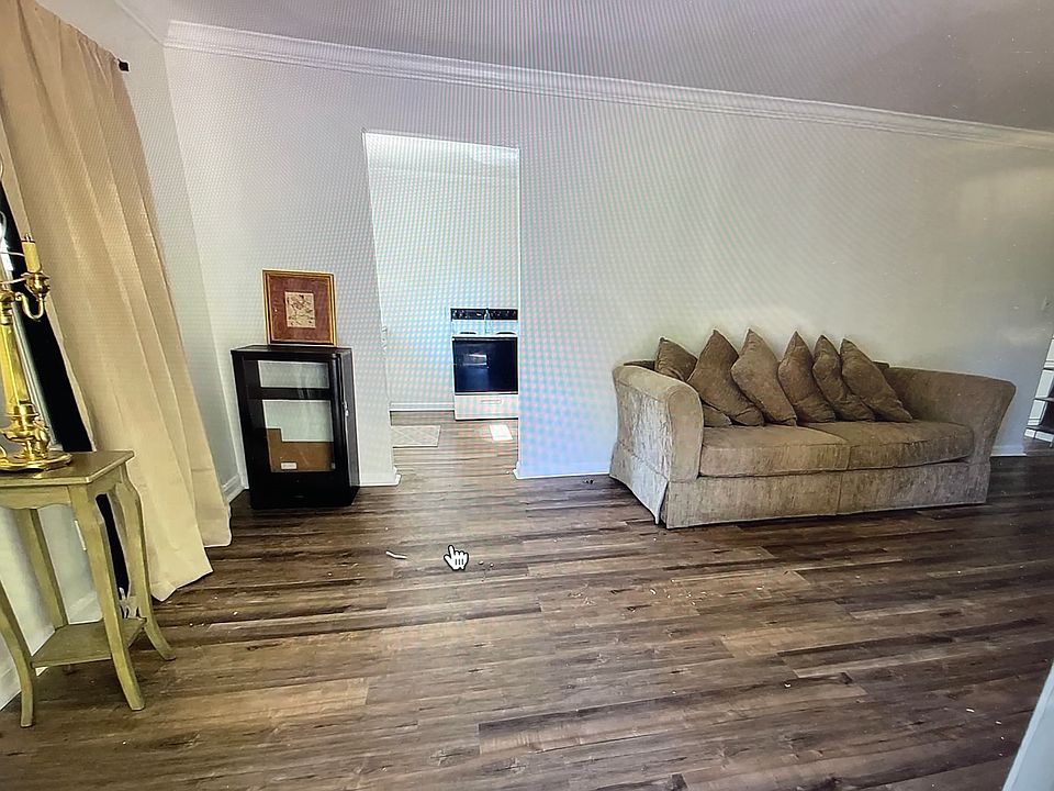 2nd image of 1220 7th Ave