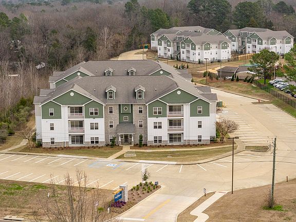 4th image of 49 Graham Rd #303