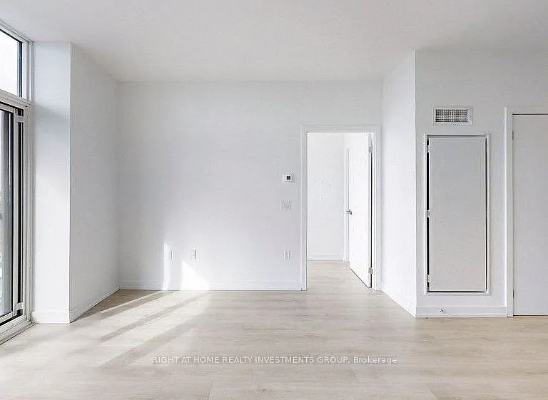 1195 The Queensway Way S #604 — Photo 6