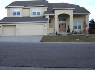 539 Stonemont Dr, Castle Pines, CO 80108