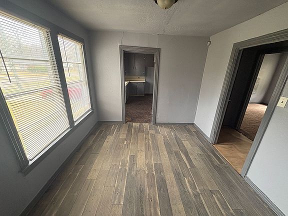 4th image of 2833 Morningside Dr