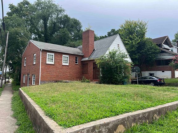 2nd image of 857 30th St NW