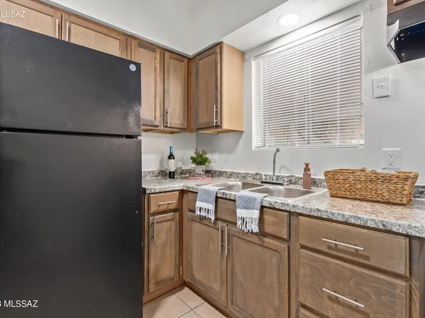 1412 W Fresno St, Tucson, AZ 85745