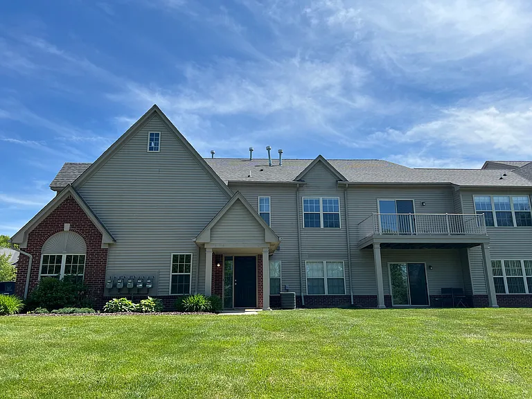 1345 Addington Ln — Photo 4