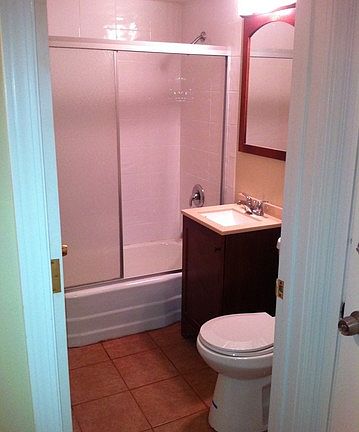 5th image of 425 S Elmwood Ave APT 2
