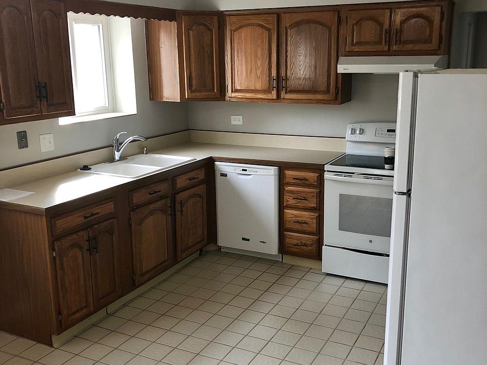 1st image of 419 W Miner St #4