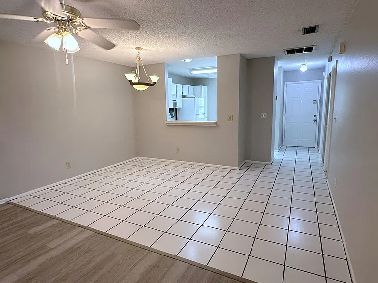 5401 Britwell Ct — Photo 4