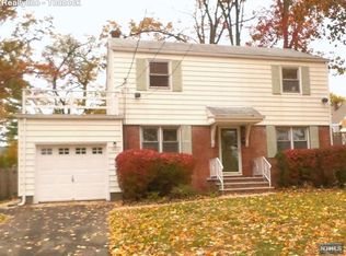 1608 Van Cortlandt Ter, Teaneck, NJ 07666