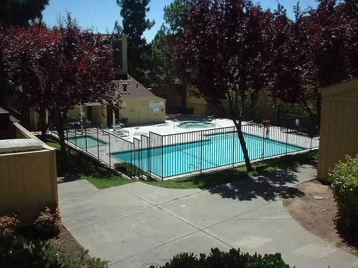 1333 N Camino Alto — Photo 4