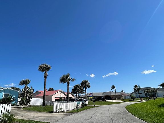 4th image of 26 S Sea Island Dr