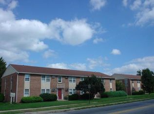 2051 N Susquehanna Trl APT A, York, PA 17404