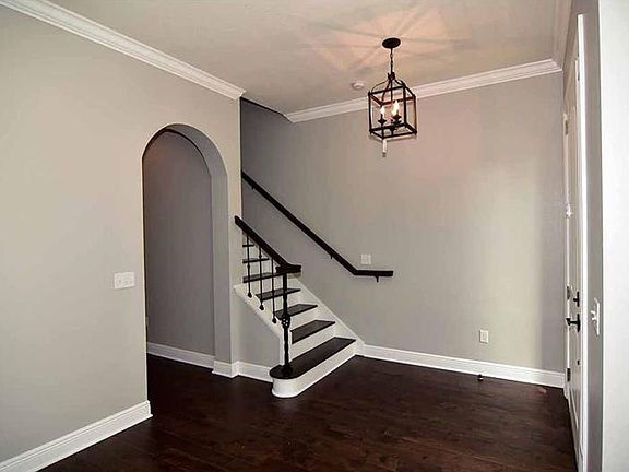 4th image of 3621 S Macdill Ave