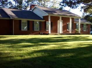 614 W Broadway, Trenton, IL 62293