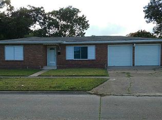 415 17th St N, Texas City, TX 77590