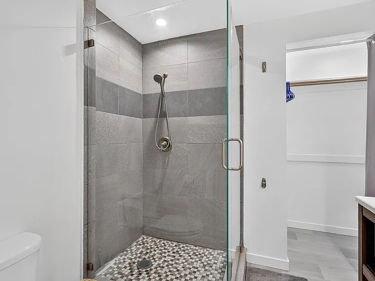 1079 Bellview Ave — Photo 13