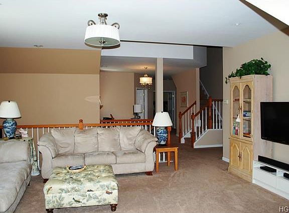 3rd image of 810 Half Moon Bay Dr #810
