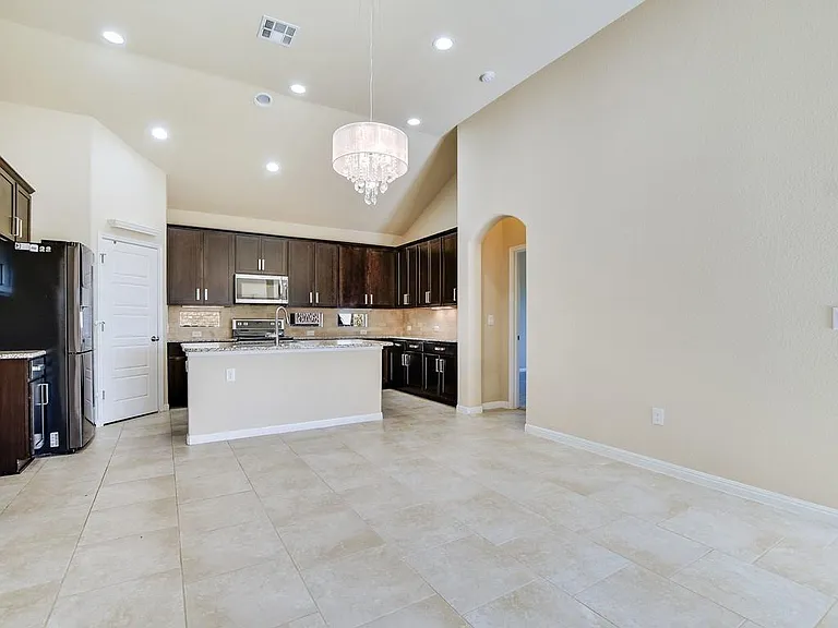 16208 Cantania Cv — Photo 6