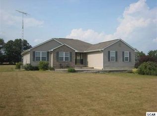 7382 Country Dr, Tecumseh, MI 49286