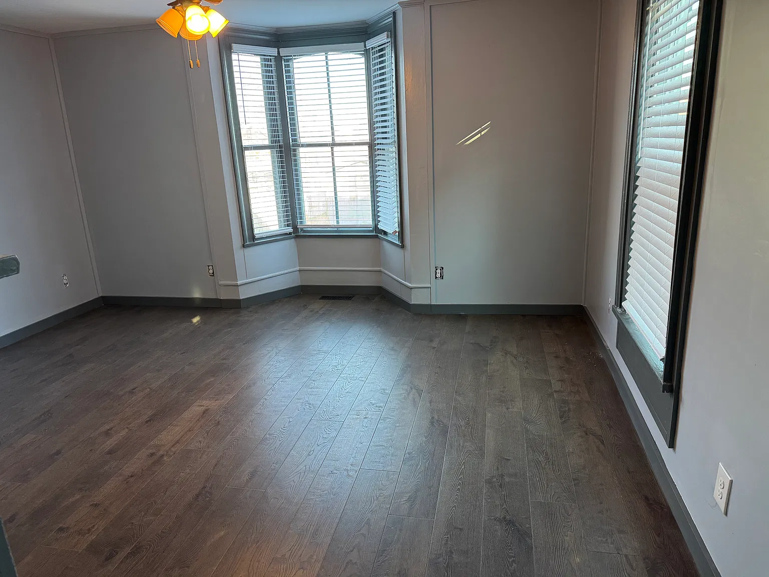 1 bed, 750 sqft, $975 — Photo 3
