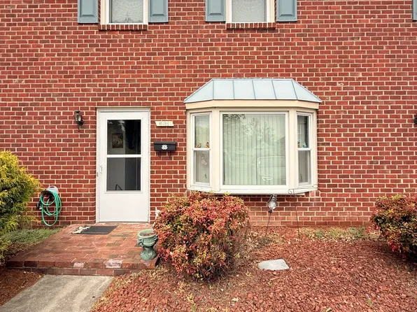 431 W Burwell St, Salem, VA 24153