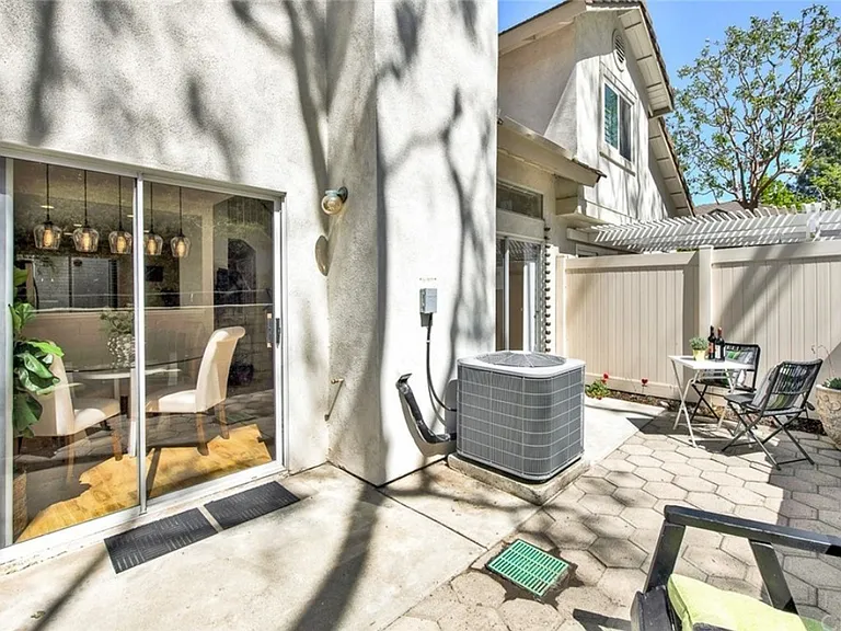 5847 E Rocking Horse Way — Photo 14