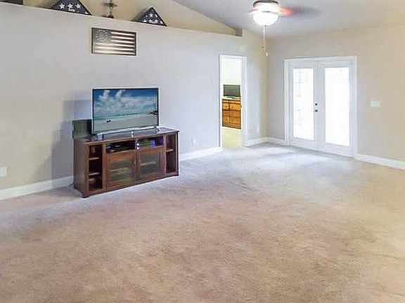 3rd image of 25102 SW 20th Ave
