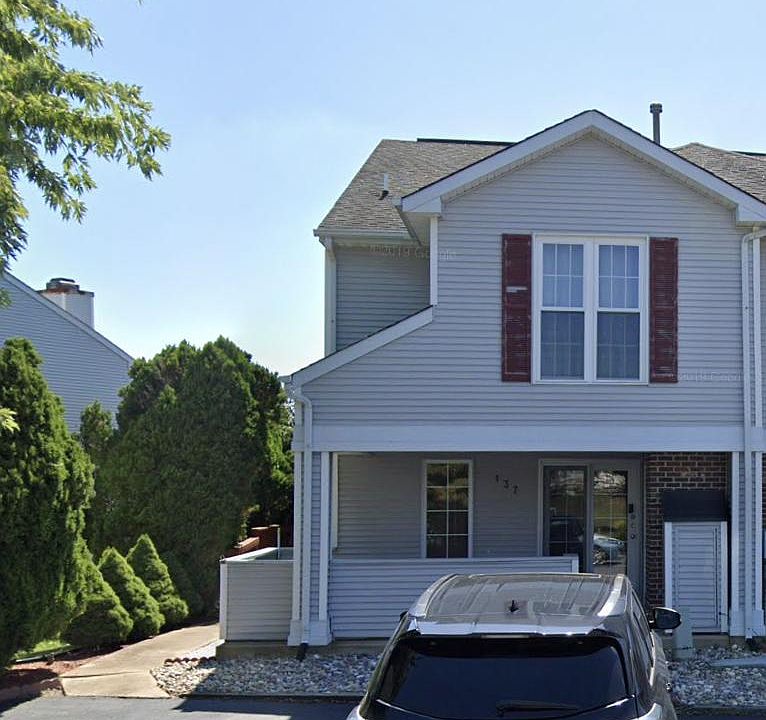 1st image of 137 Lake Arrowhead Cir