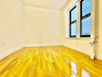 Rented by HOLTON REAL ESTATE INC.