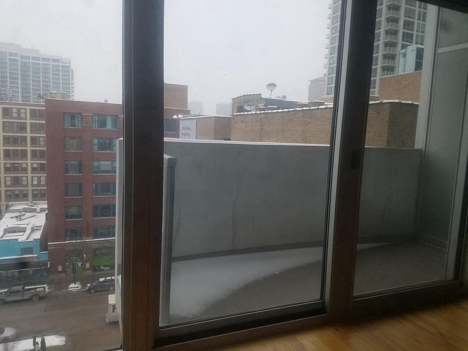 1st image of 630 N Franklin St APT 715