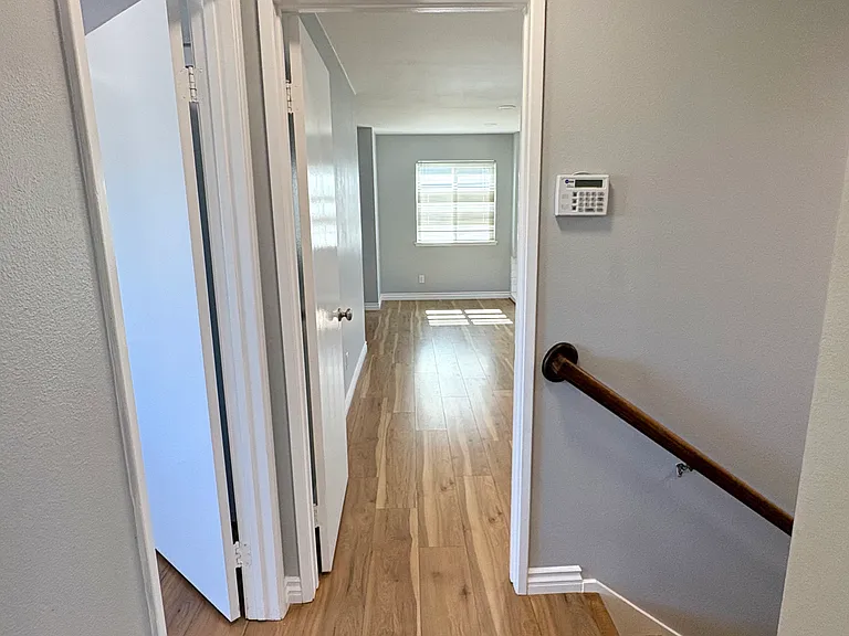 9256 Crocus Ave — Photo 14