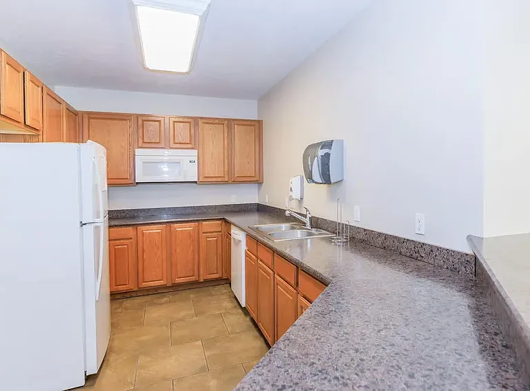 Springhill Ridge Apartments — Photo 27