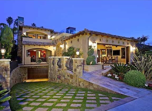 3rd image of 8449 El Paseo Grande