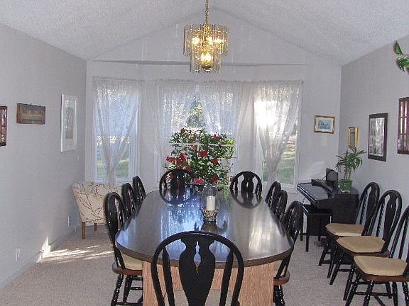 Formal Dining