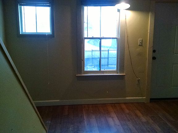 4th image of 106 Green Street Pl